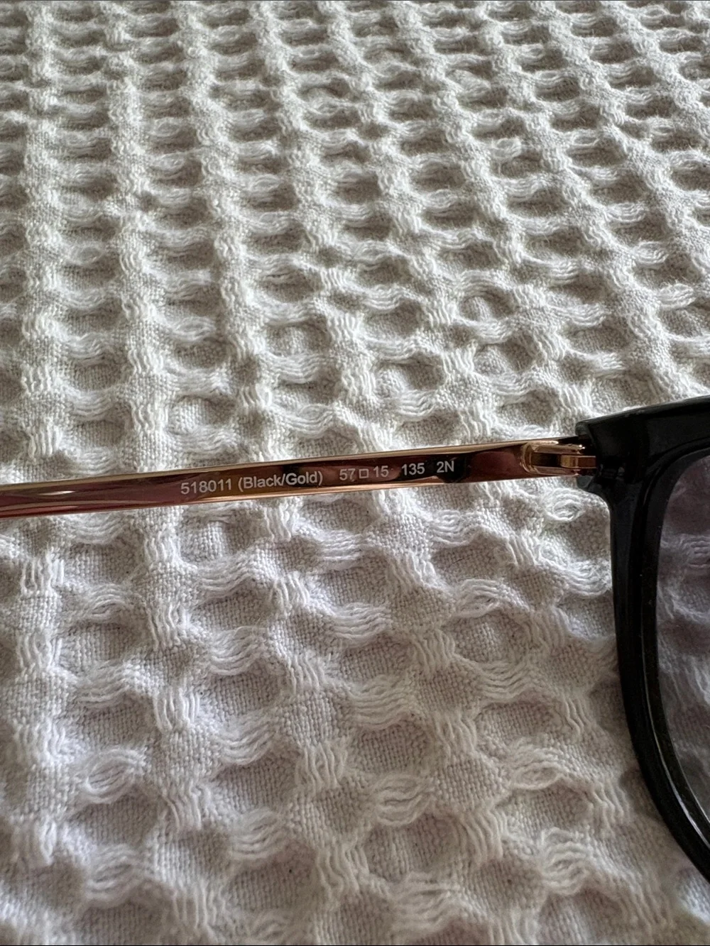 Women’s Sunglasses in Coach Case- Coach Celia HC8084